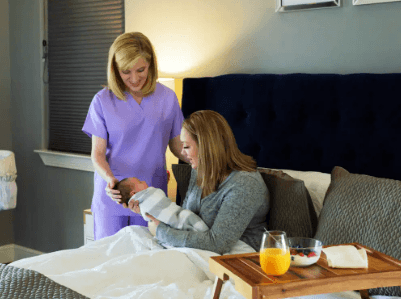 Daytime or Overnight Postpartum Support: What New Moms Need