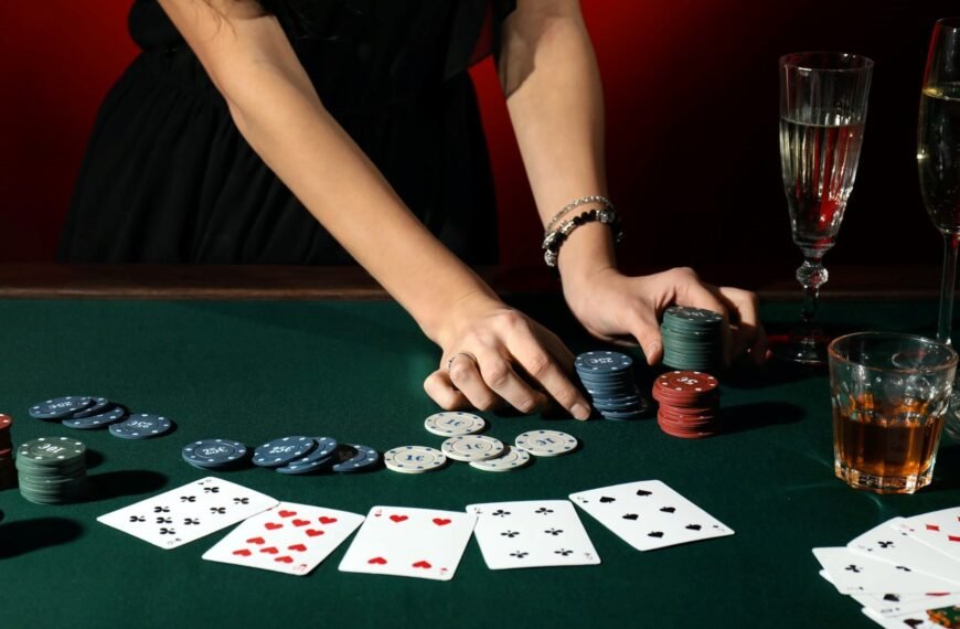 Live Dealer vs Digital Blackjack in Canada Reviewed Side by Side