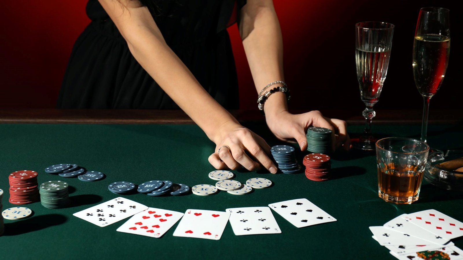 Live Dealer vs Digital Blackjack in Canada Reviewed Side by Side